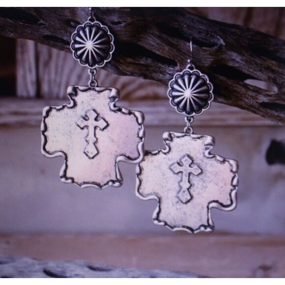 Chunky Cross Silvertone Fashion Earrings Faith Boho Spiritual Gift Rodeo NWT - Picture 2 of 4